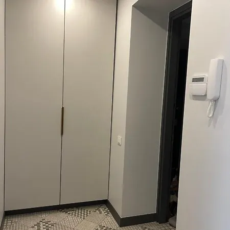Newly Renovated In The Center Appartement